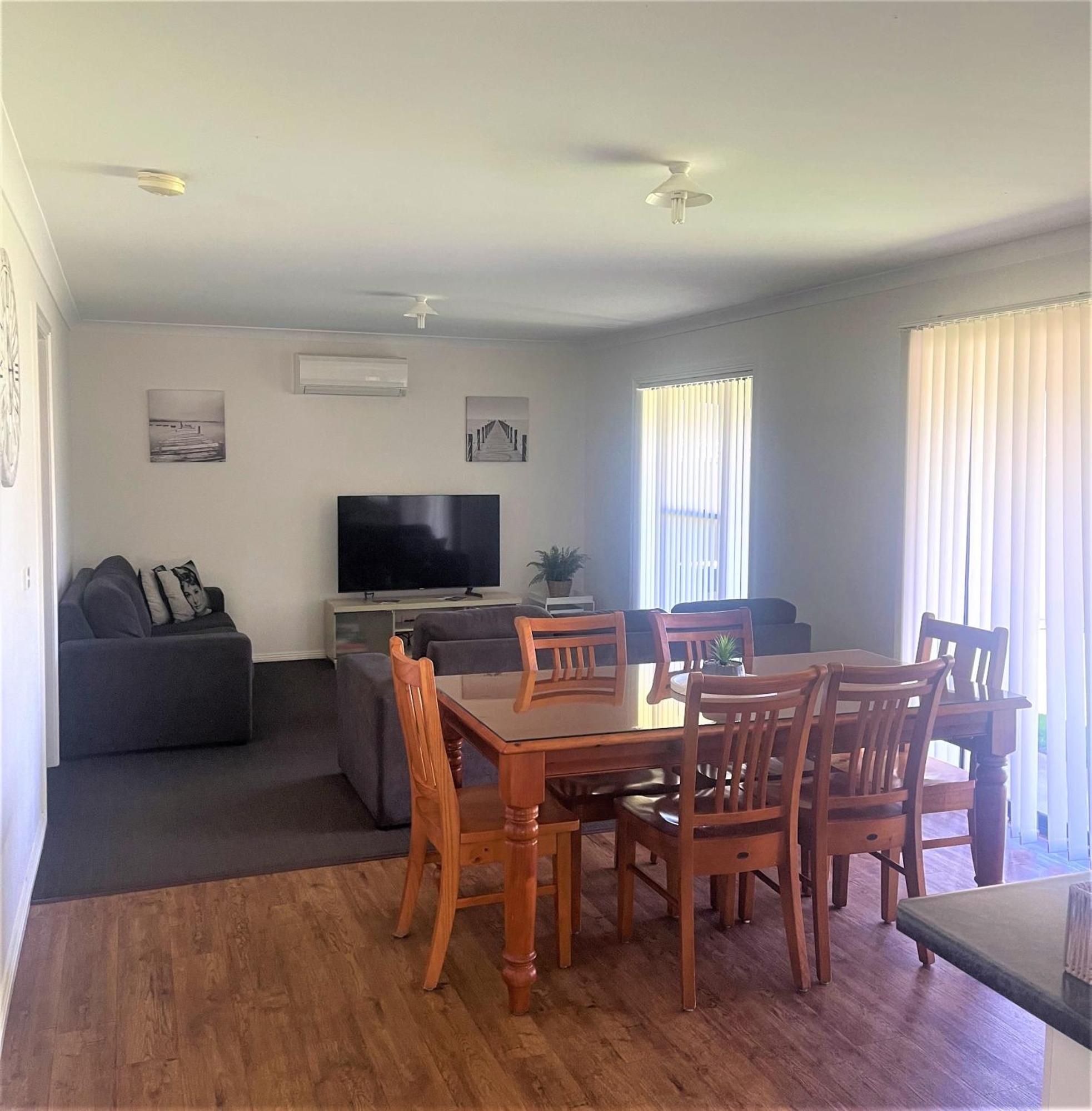 Dbj Holiday Units Mulwala Exterior photo